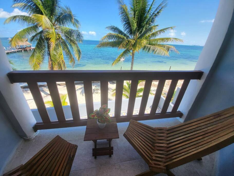 2 Rooms Apartment With Private Beach In Puerto Juarez Cancún Exteriör bild